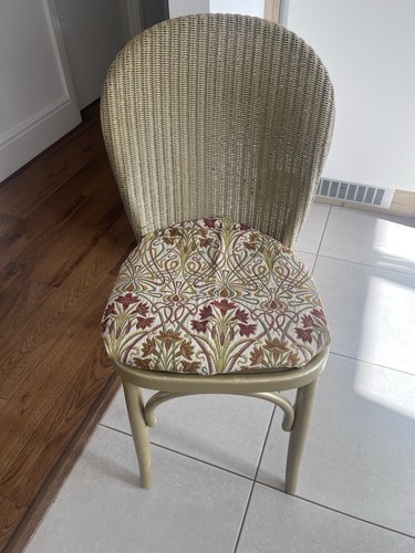 Gold painted lloyd loom - gold,